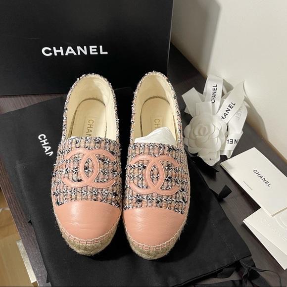 NEW Chanel 21S pink tweed espadrilles size 39 - Picture 3 of 8